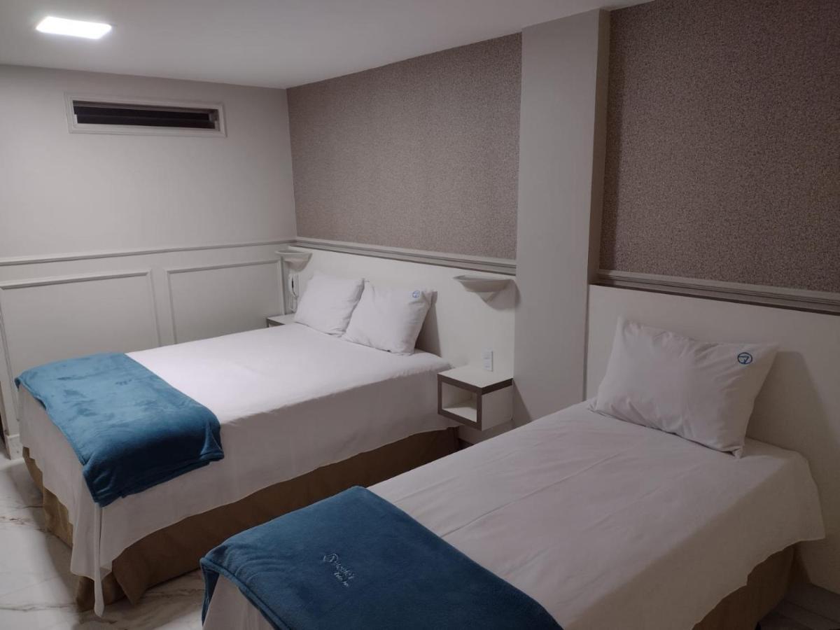 Quarto Quádruplo Luxo